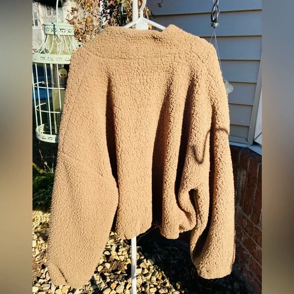 LaMiel NWT Sz-L Tan Faux Sherpa/Silk Lightweight & Cozy Spring/Fall/Night Jacket - Picture 10 of 16